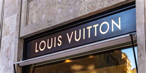 louis vuitton civitanova apertura.